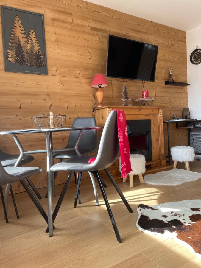 Studio 2 Alpes Style Chalet Au Pied De Telesiege Du Diable Ле дез Альп Экстерьер фото